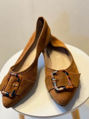 Women's Suede Pointed-Toe Flats with Decorative Buckle - Tan